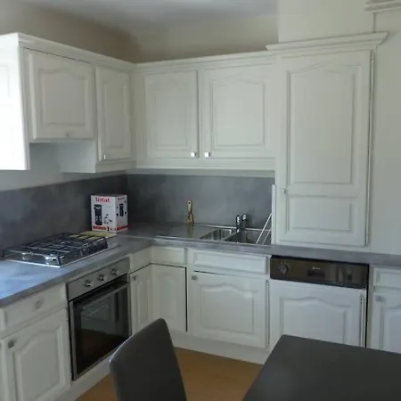 Apartment Lumineux T3-93m2- -2 Loggias- Vue Sur Mont Saint-clair
